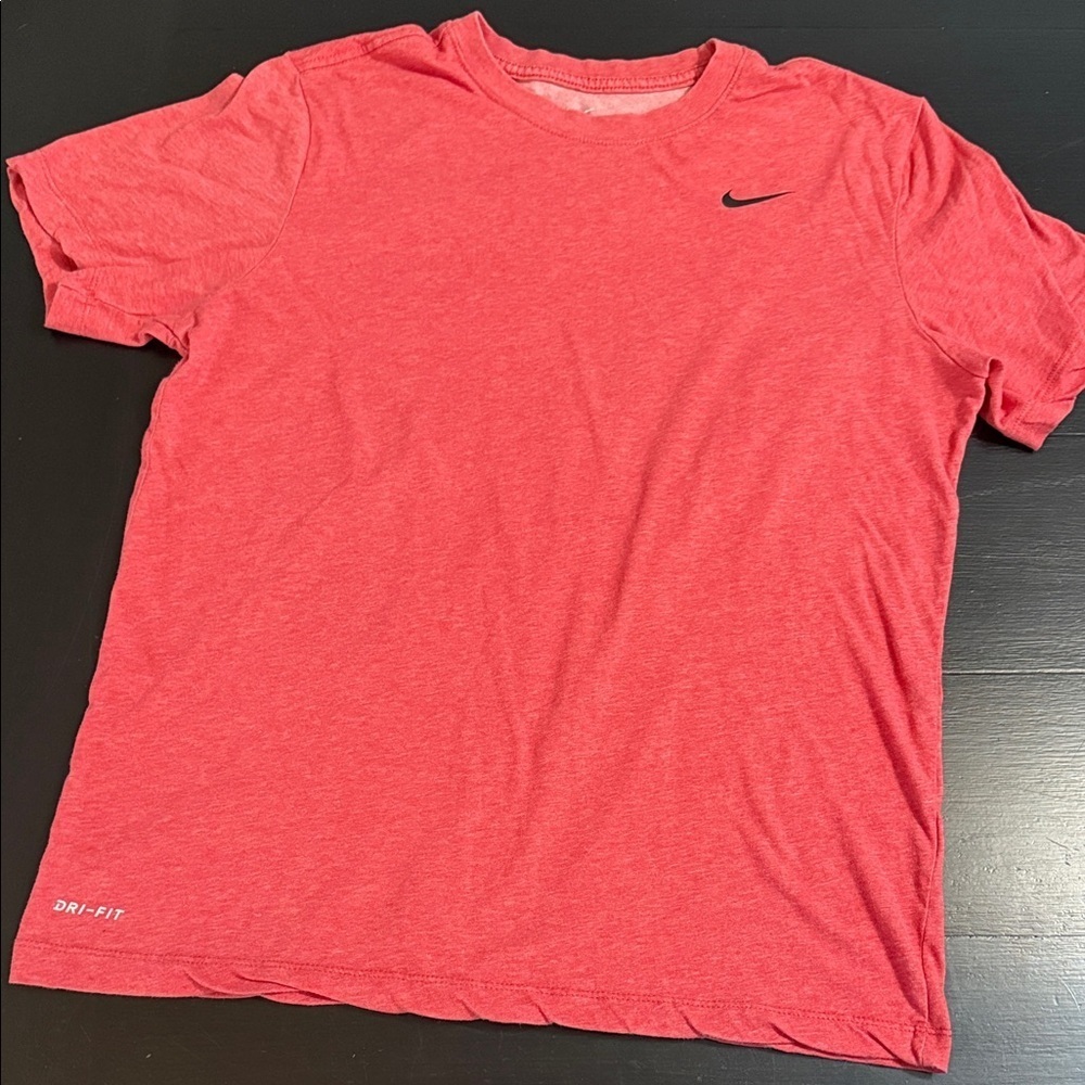 Nike Men's Short Sleeve Red Tee